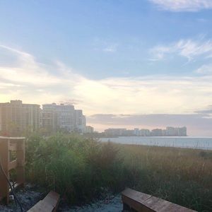 Meet your Posher, Emelia